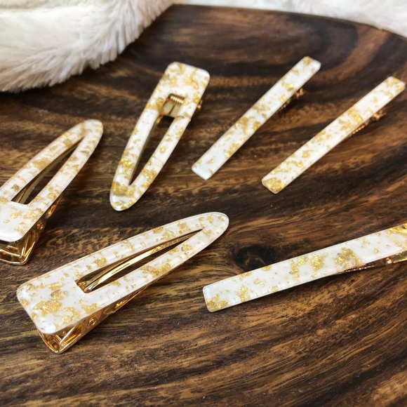 White Gold Flake Acetate Alligator Clip Set of 2 - Picture 3 of 4